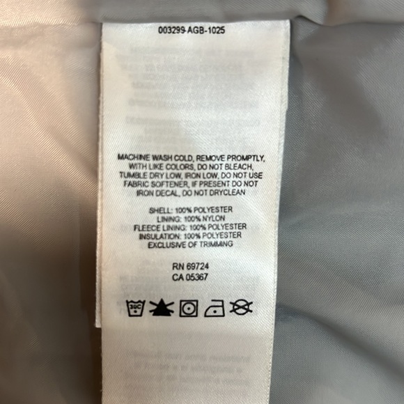 Columbia sportswear company with fur trim - Picture 12 of 12